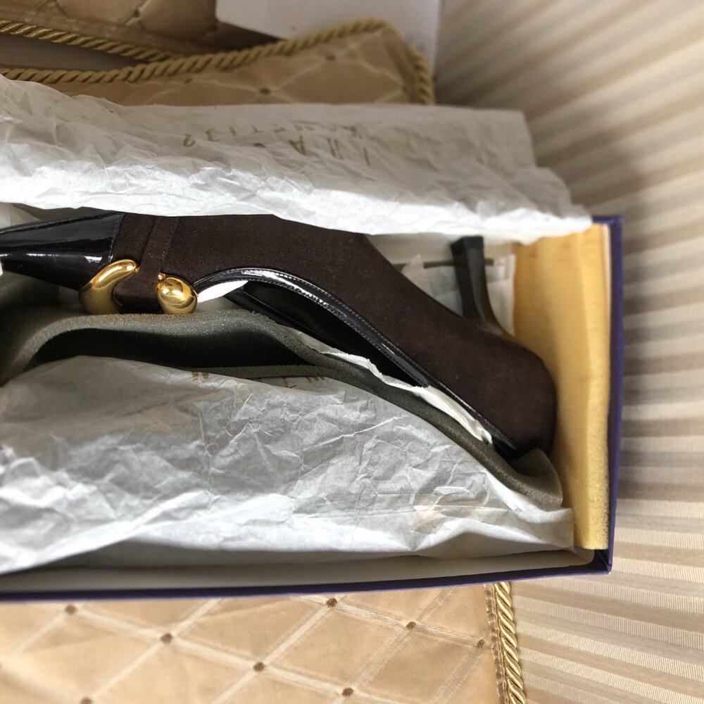 Stuart Weitzman Brown suede heels, patent leather trim,gold accent, 7.5M NIB - Picture 5 of 7